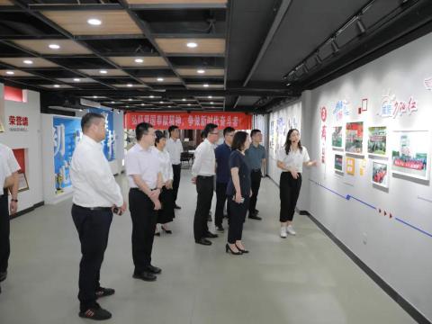 团省委副书记张迎春来银娱优越会集团调研共青团事情