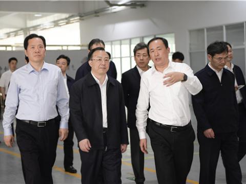 江苏省省长吴政隆莅临银娱优越会集团走访调研